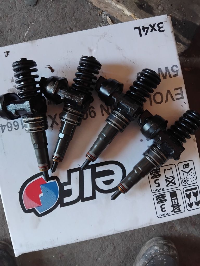 Injectoare passat 2.0 BMP.