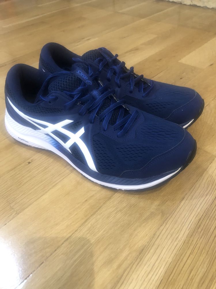 Asics мъжки маратонки