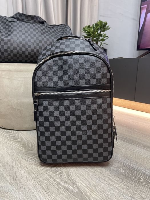 Ghiozdan Louis Vuitton