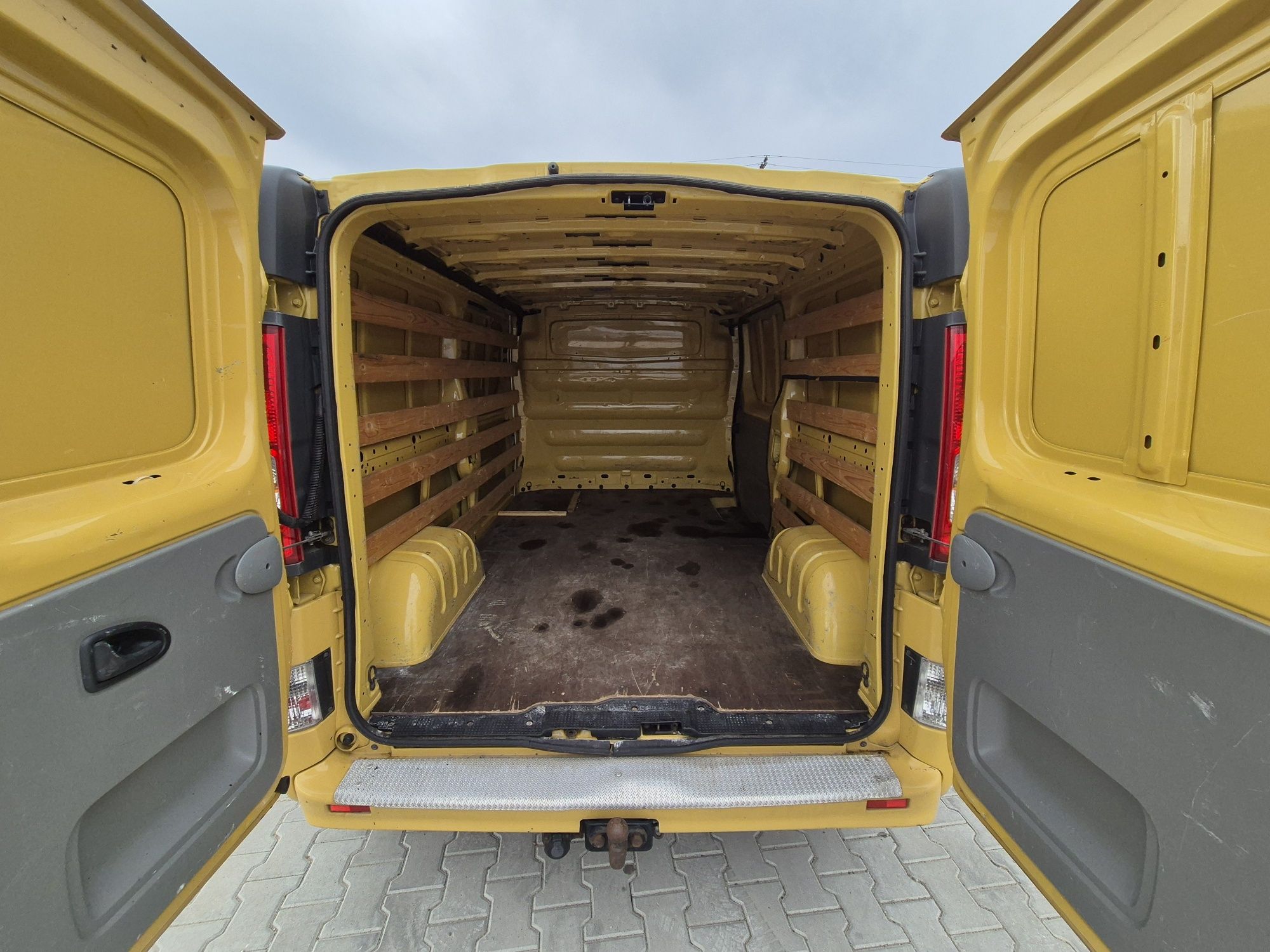 OPEL VIVARO 2.0 CDTI L2-H1 / AC / Pilot /Garantie