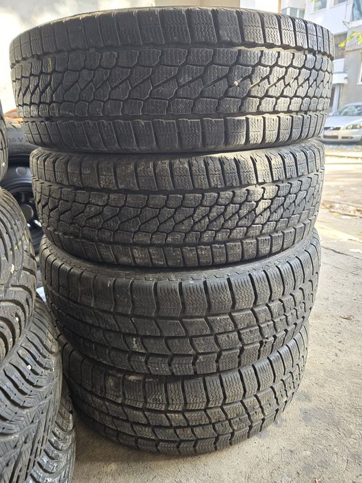 Зимни гуми за бус