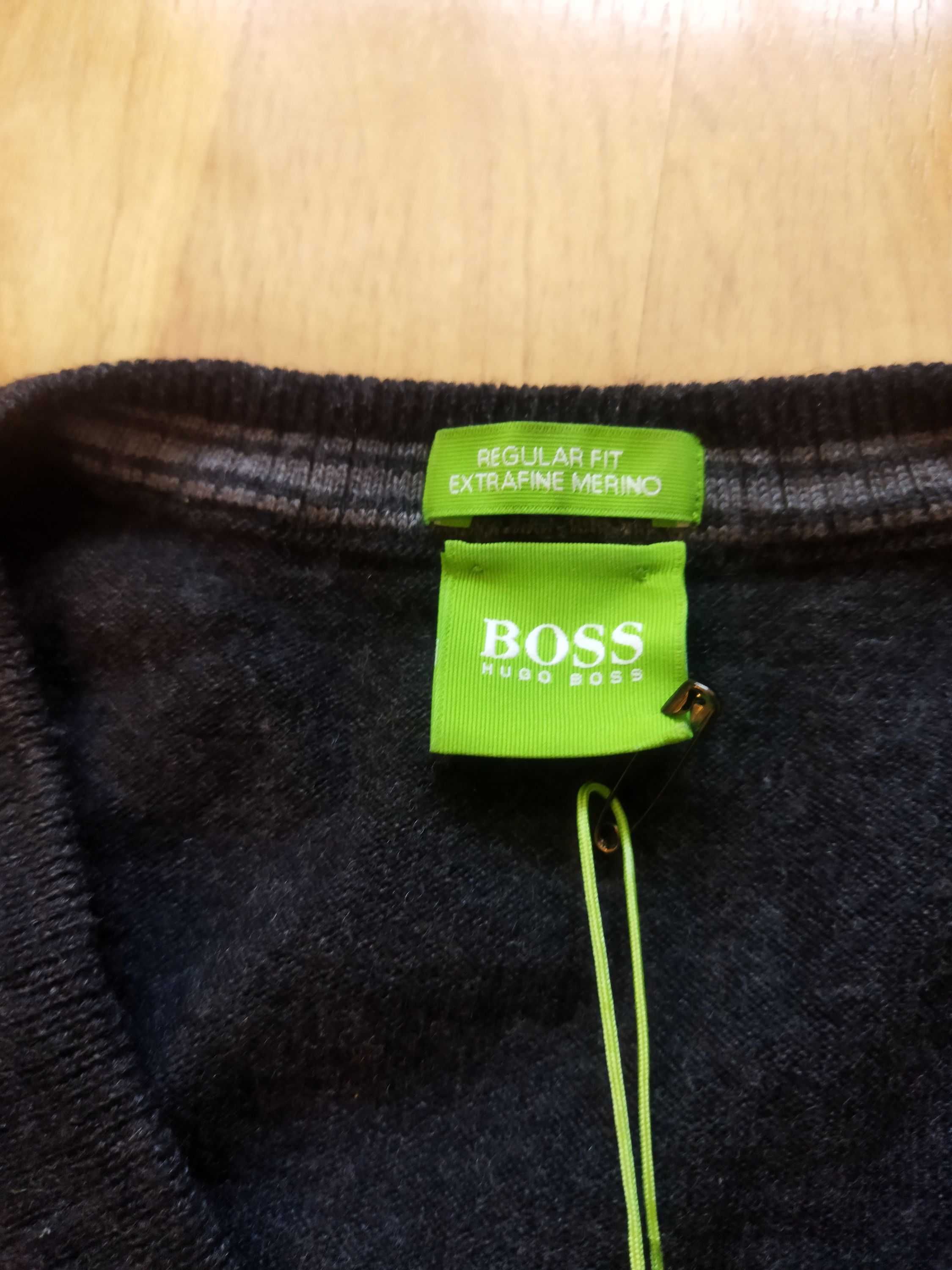Свитер-пуловер Hugo Boss (Германия),шерсть,оригинал,новый,р-р 50