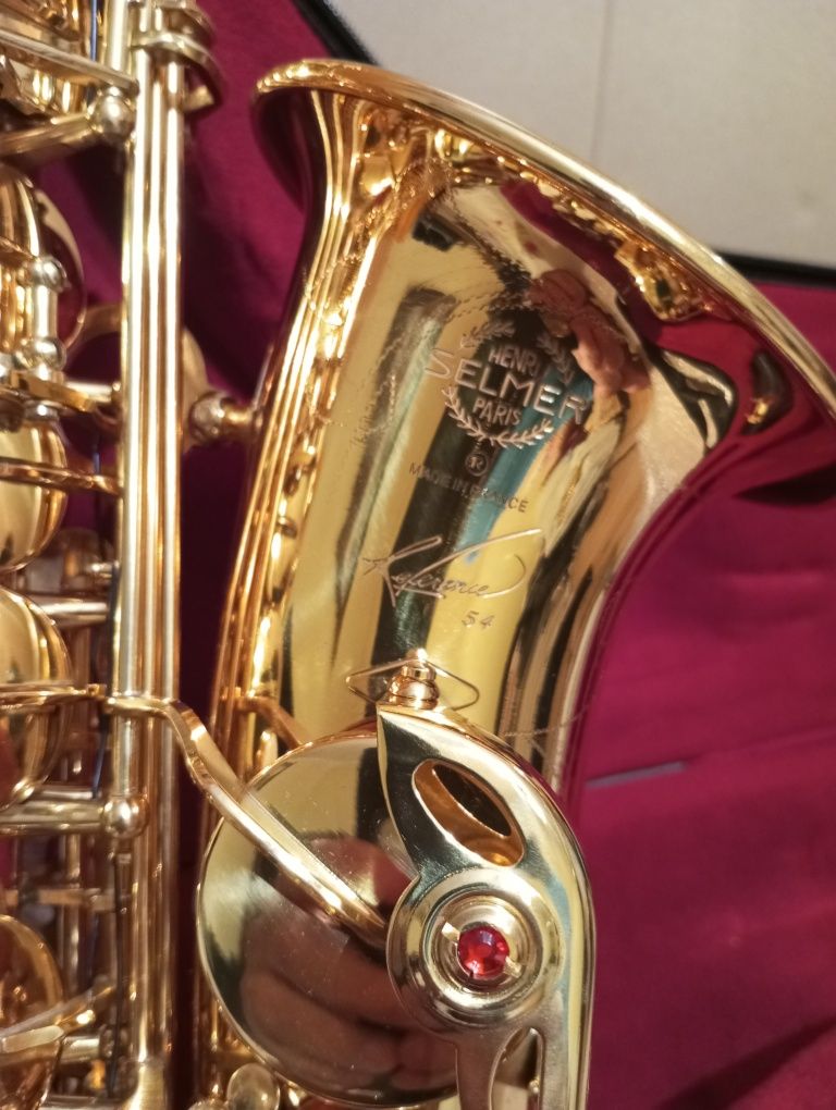 Saxofon ,,Selmer" mi b