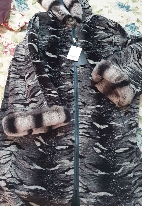 Куртка женская продам