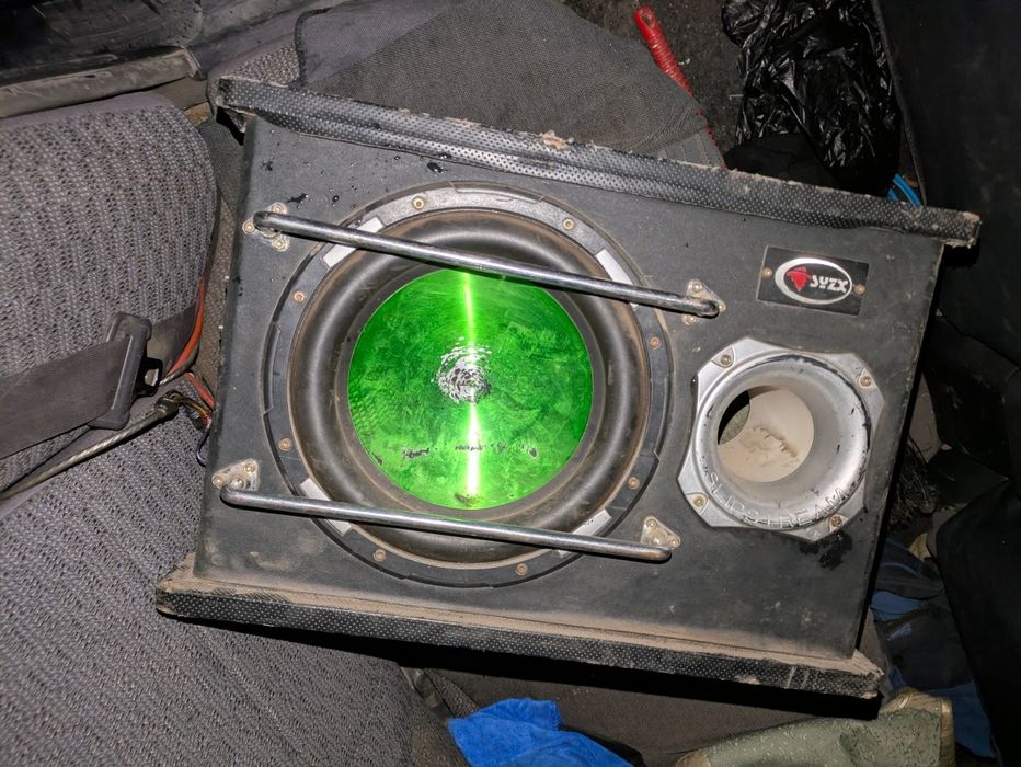 Продам сабвуфер 25000