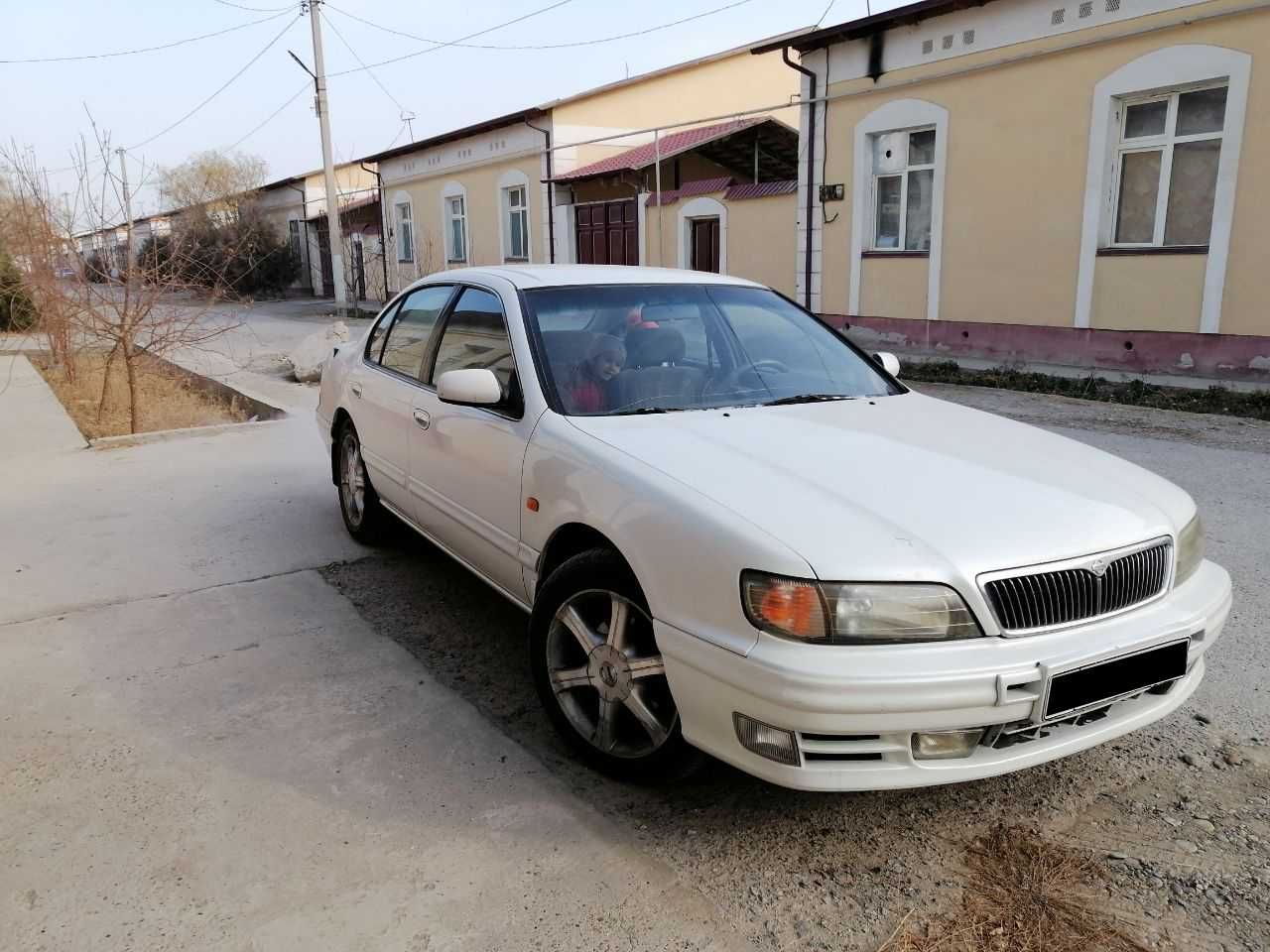 Продаётся Ниссан Максима А32 3.0 л АКПП 1999 года