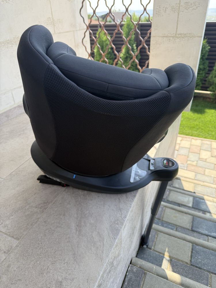 Scaunul auto I-Spin Safe R cu isofix rotativ
