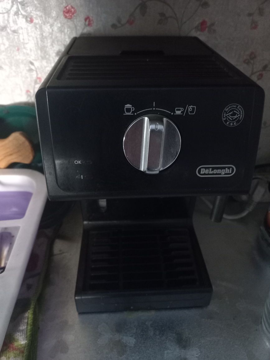 Продам Кофемашину Delonghi, новую в отличном состоянии.