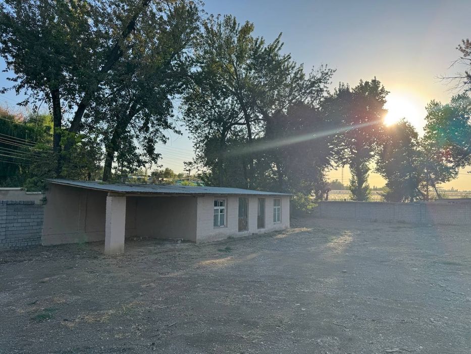 Yer sotila xasanboy kensoyda noturar