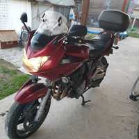 Suzuki bandit 1200s