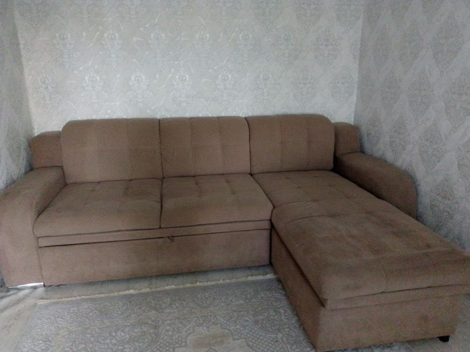 Продам угловой диван 110000