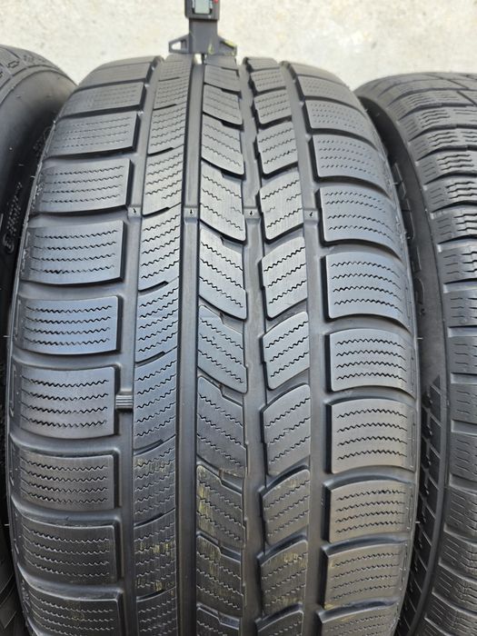 Vând patru anvelope de iarna 235 45 18  nexen/  nokian