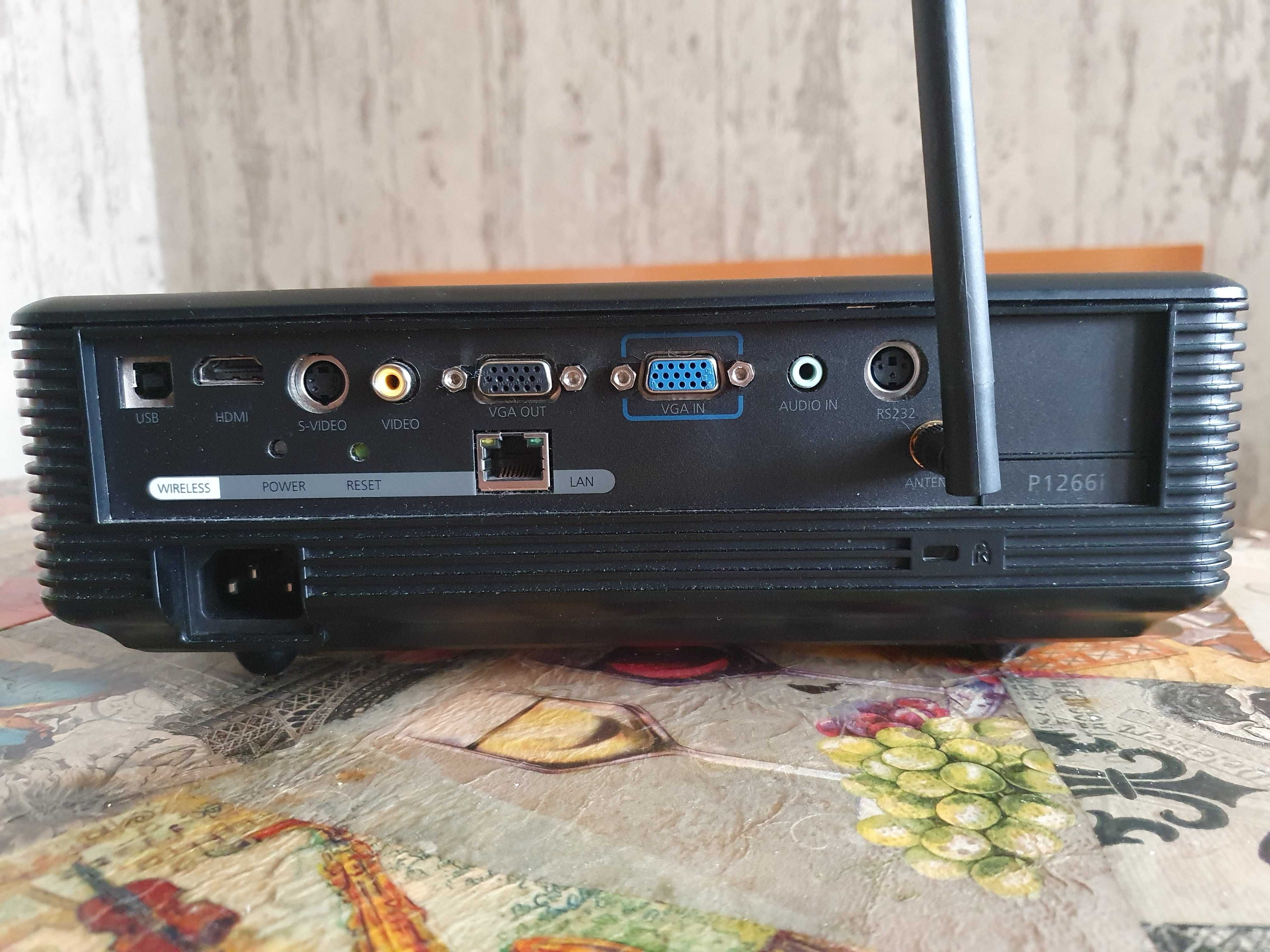 проектор WiFi DLP  Acer