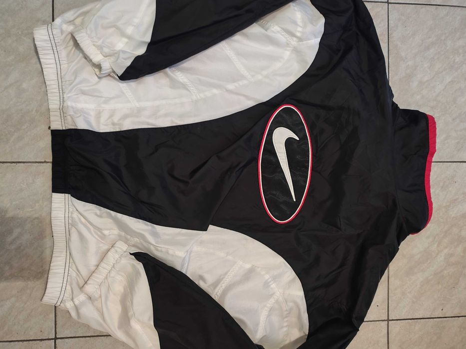 Мъжка винтидж ветровка на Nike