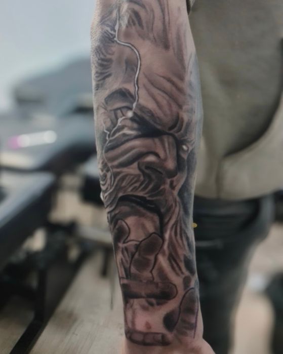 Tatuaje în Studio!