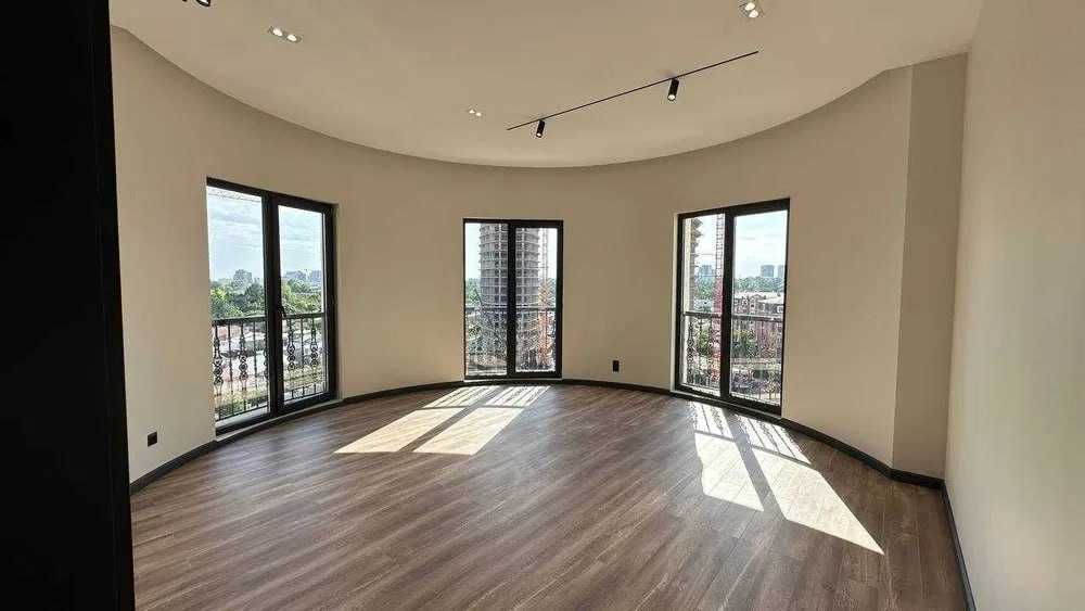 Продается 3-комнатная квартира в жк Darkhan Avenue. Площадь — 95 м²;