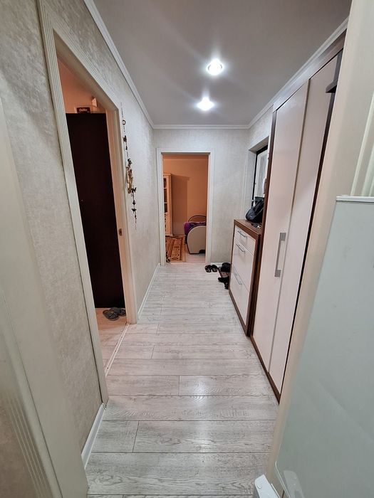 Продаётся 2 комн на Строителе 18млн