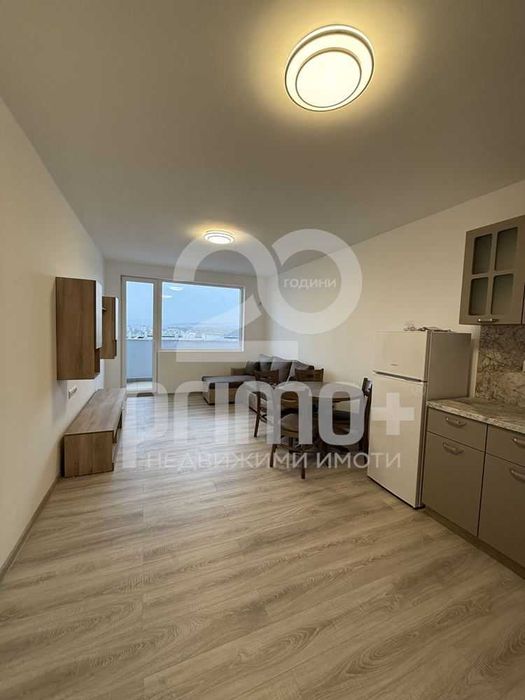 Дава се под наем Тристаен апартамент в Велико Търново, Колю Фичето - 90 кв.м за 459 € - Снимка #3