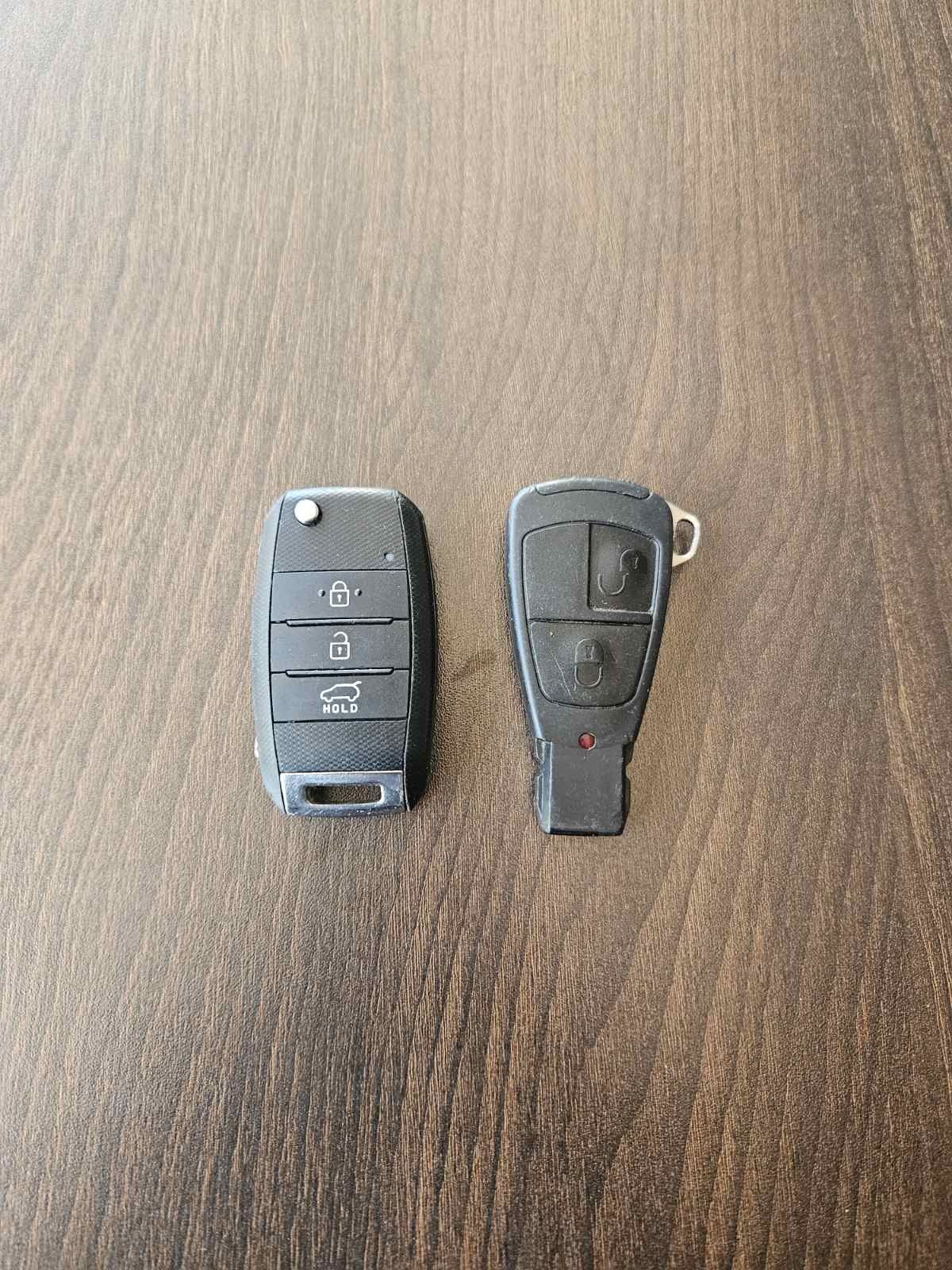 Ключ  KIA,  Mercedes