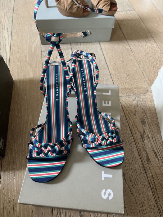 Нови сандали на Zara с етикет