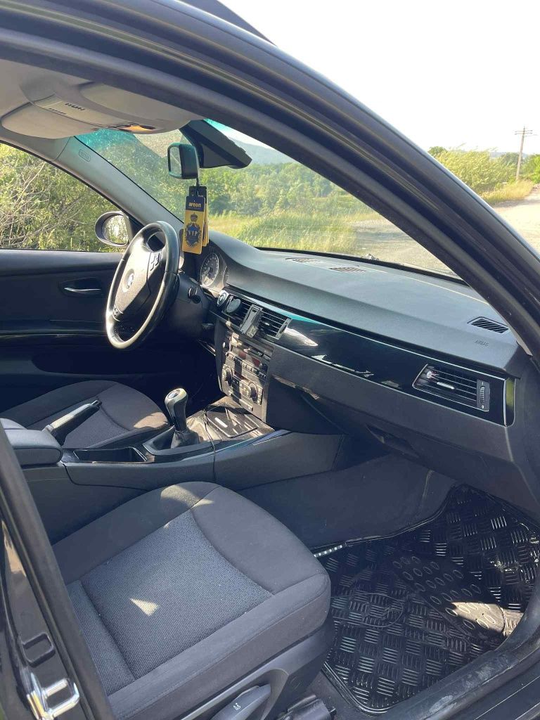 Vând BWM 320D /163 CP