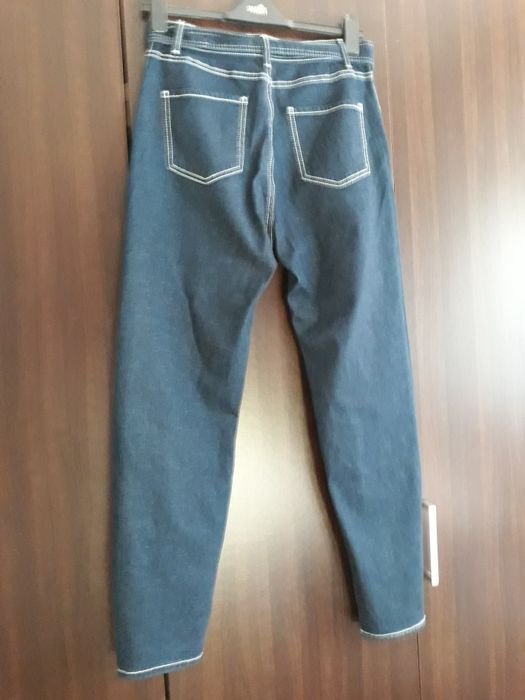 Blugi cu talie inalta