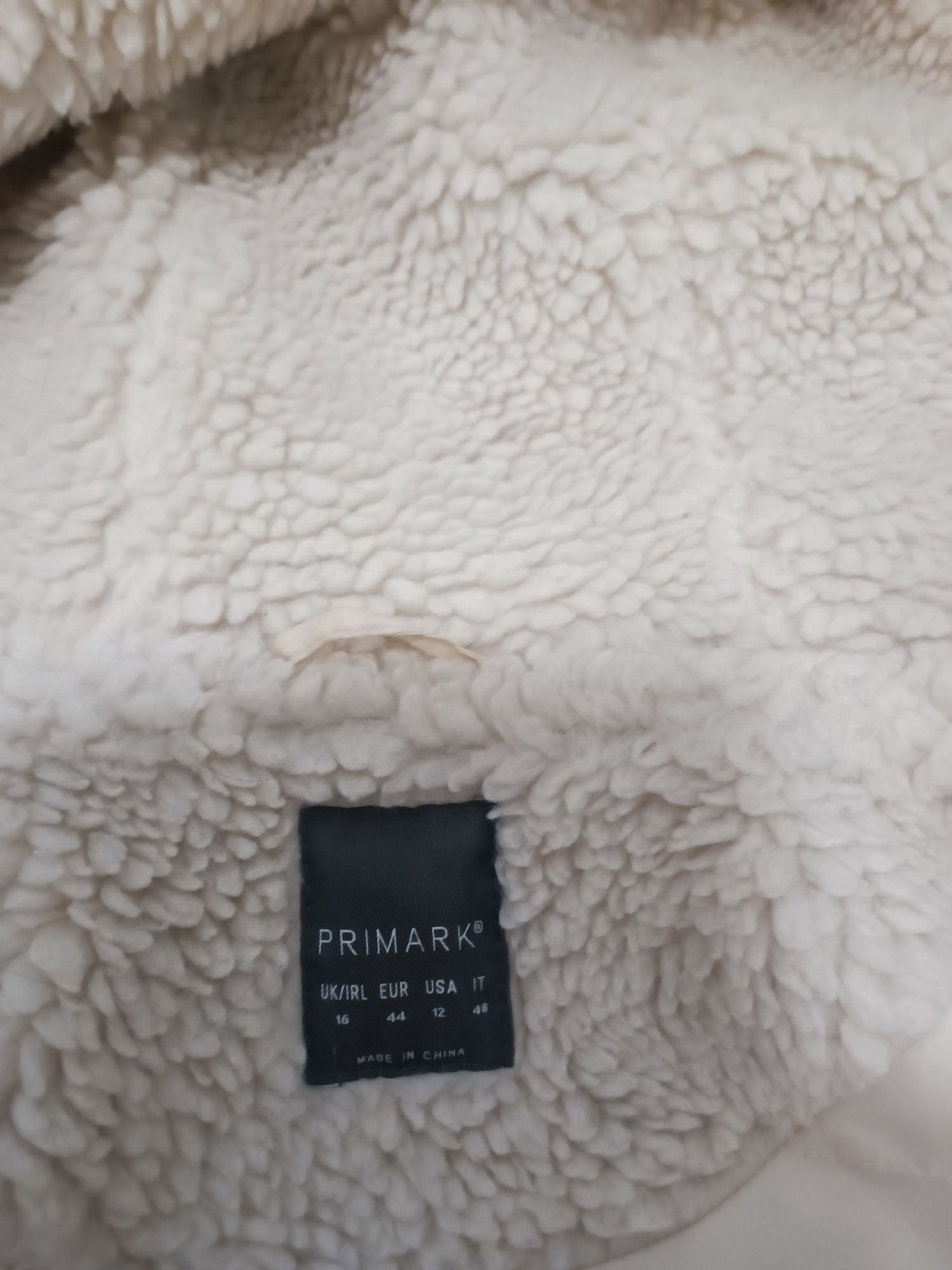 Много топъл и пухкав елек Primark