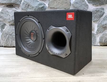 Продам сабвуфер JBL Bass Pro