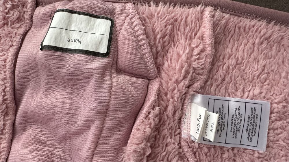 DKNY пухено якенце размер 86 1-2 години