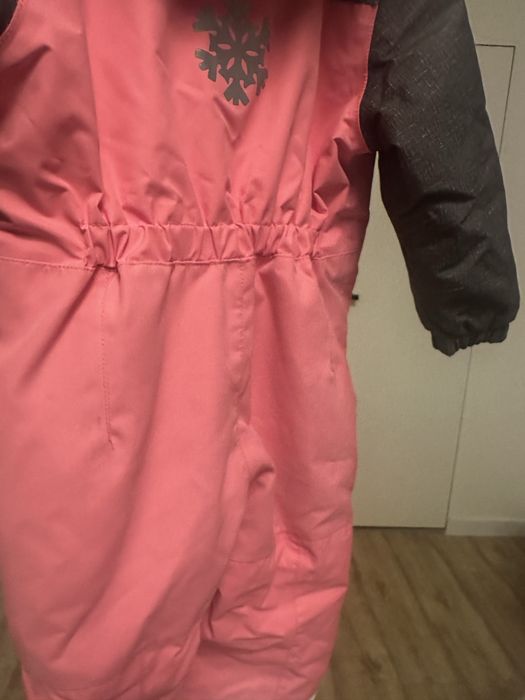 Розов непромокаем космонавт за момиче