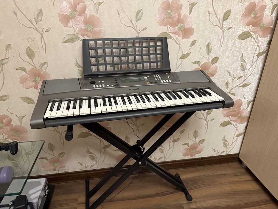 Синтезтор Yamaha