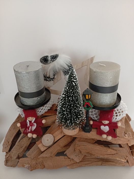 Светеща коледна украса.Коледна къщичка, снежен човек,свещник