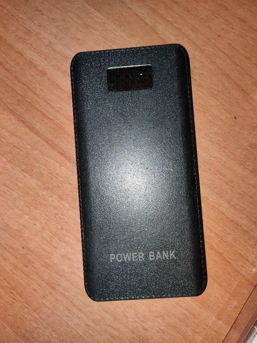 Baterie externă neagră