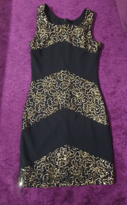 Рокля с пайети - размер S