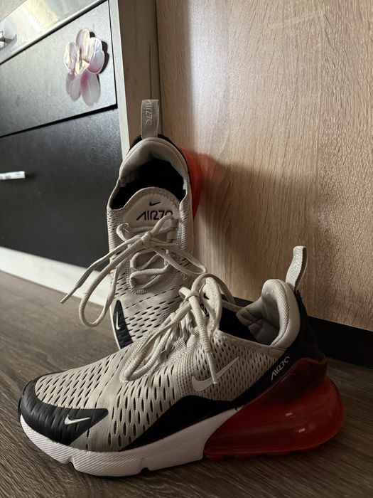 маратонки Nike air max 270