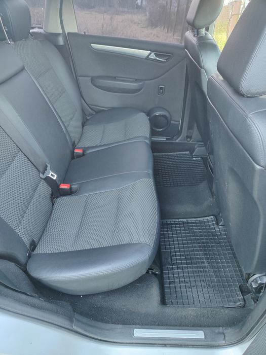 Mercedes Benz clasa B 200