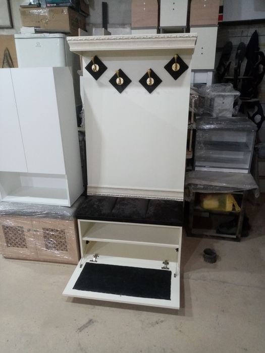 Продам новую прихожую!