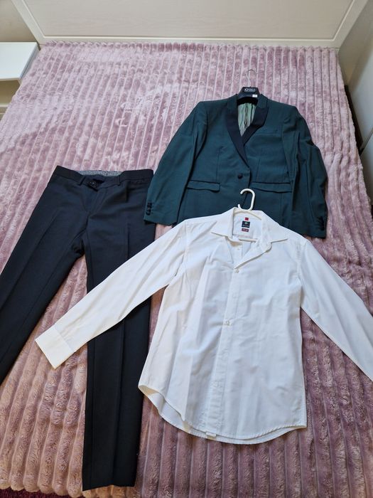 Costum ceremonie BKS + cămasă Genarte, stare impecabilă - 1400 lei