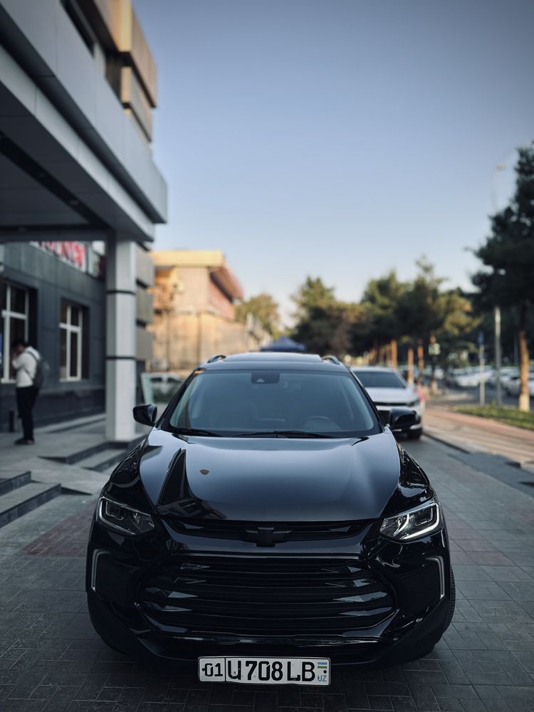Tracker premier turbo