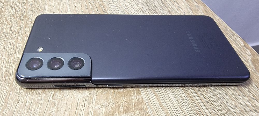 Samsung Galaxy S 21 5 G defect