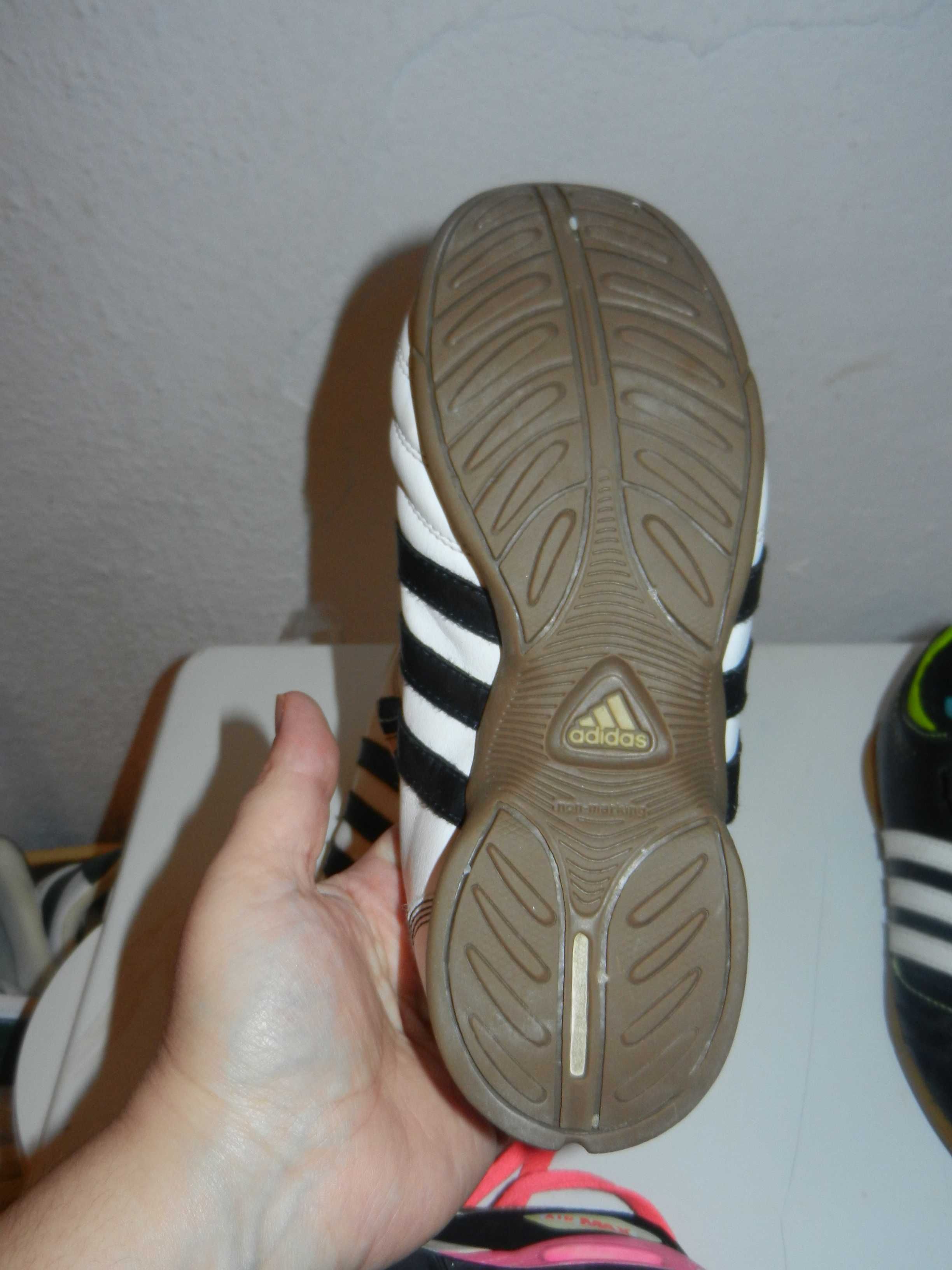 2 adidasi ADIDAS 33