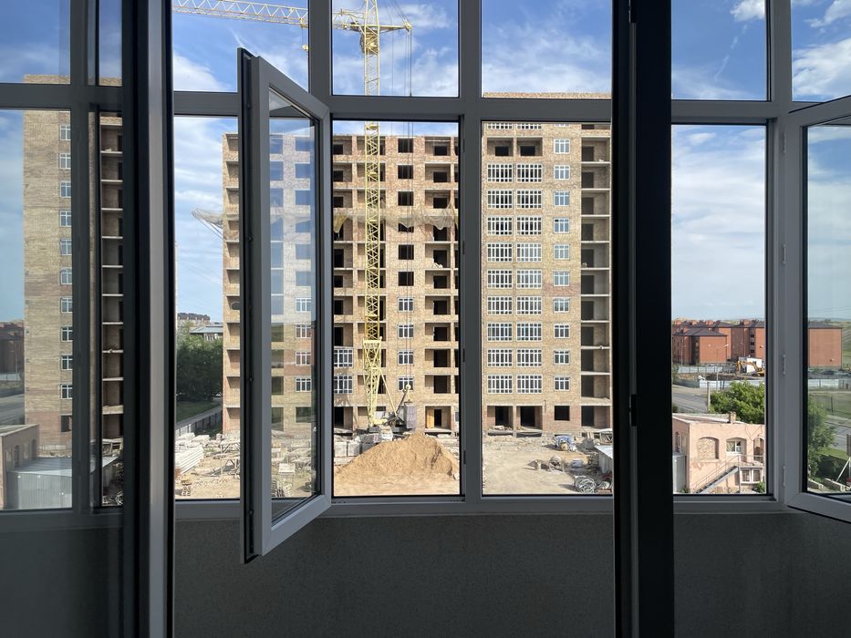 Уборка квартир, химчистка, клининг 24/7 Мойка окон