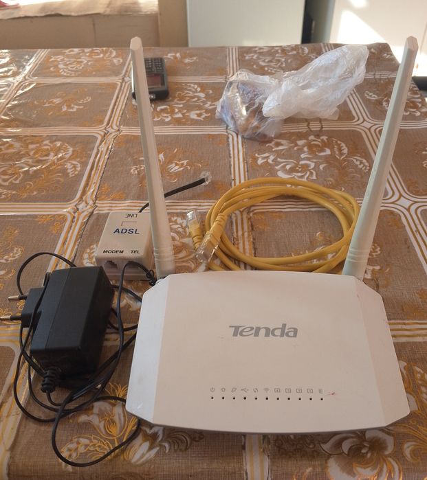 Tenda router wifi