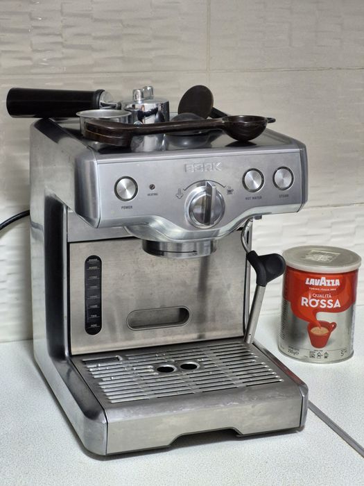 Кофемашина Bork C800