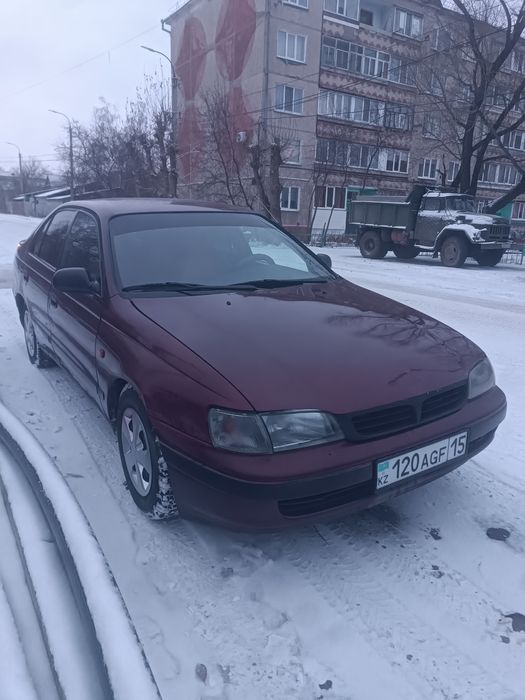 Продам обмен Тойота Карина е