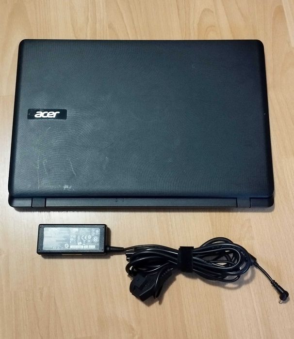 Acer Aspire 17.3 inch, Intel Quad Core, 8GB RAM, SSD 256GB, bat. 3 ore