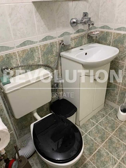 Двустаен апартамент до Катедралата