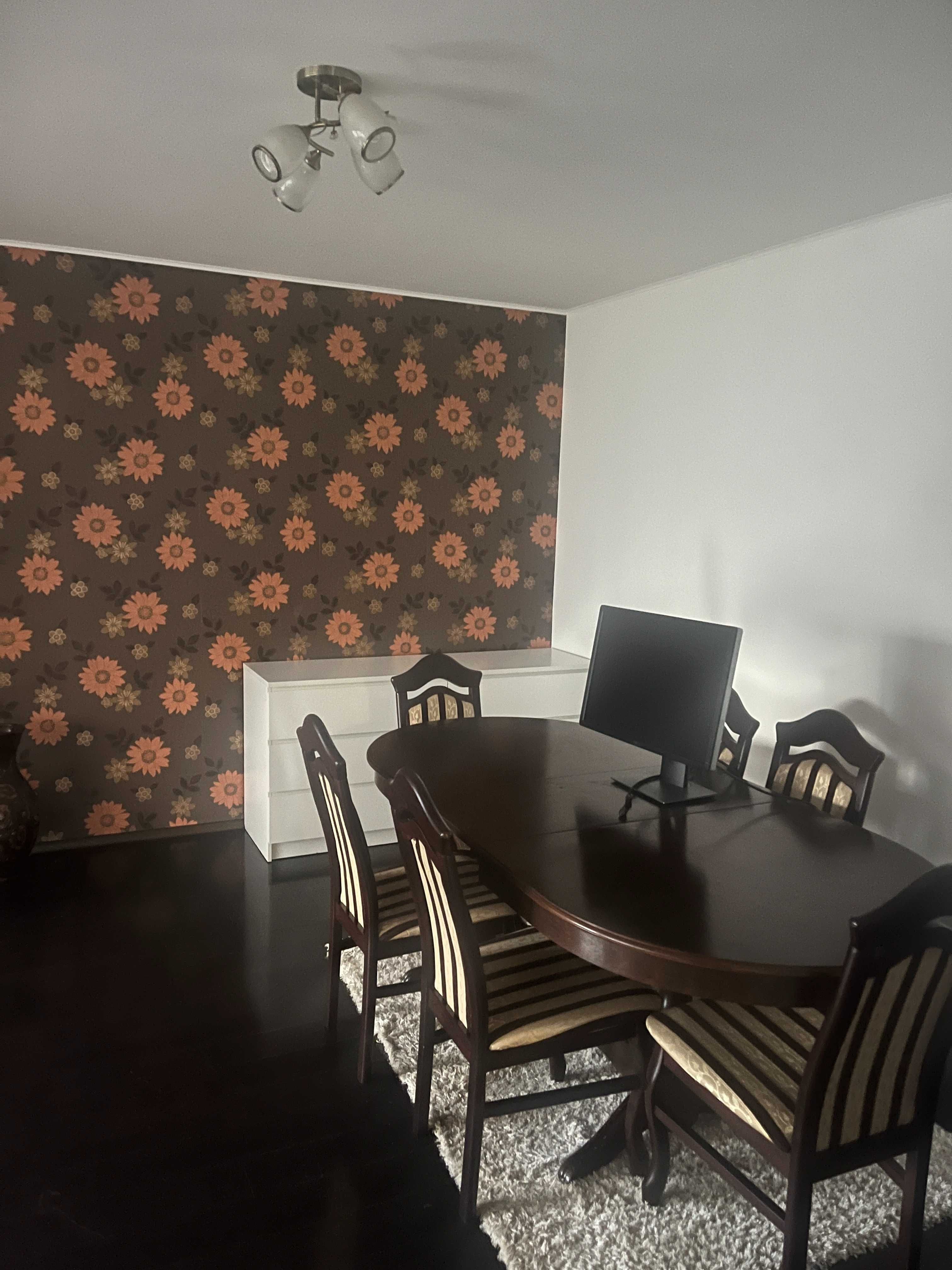 Închiriez vila Pitești,pretabil orice activitate  sau locuinta