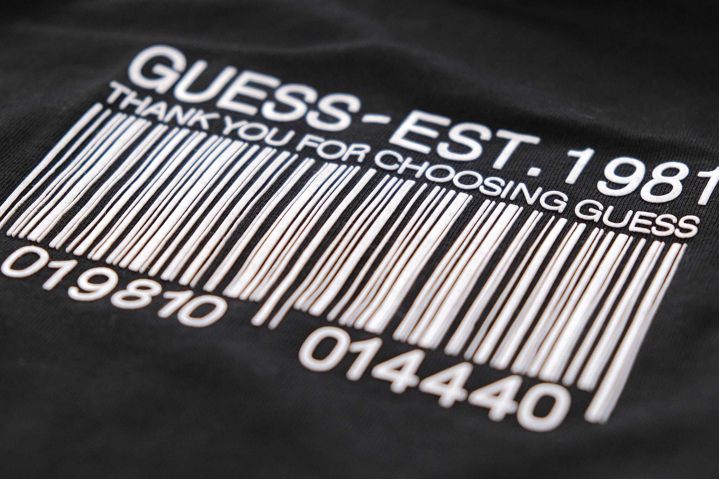 ПРОМО GUESS S,М и XXL размери-Оригинална черна тениска с баркод