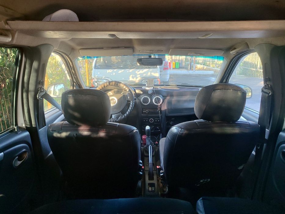 Lada Largus reno.1.8 tezda sotiladi